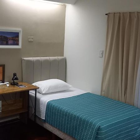 Victoria 3 Bed And Breakfast เอเซย์ซา ภายนอก รูปภาพ