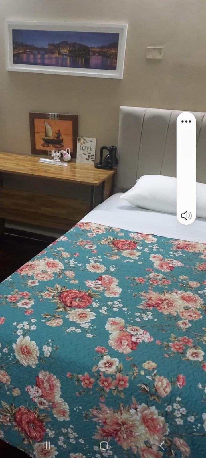 Victoria 3 Bed And Breakfast เอเซย์ซา ภายนอก รูปภาพ