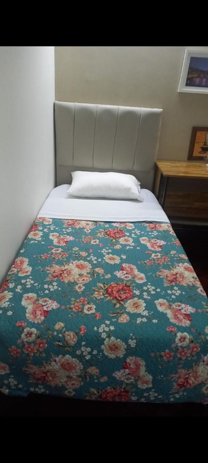 Victoria 3 Bed And Breakfast เอเซย์ซา ภายนอก รูปภาพ